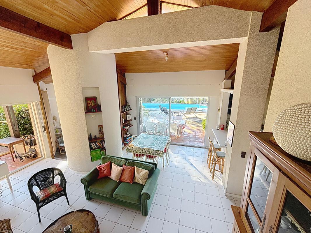 BISCARROSSE Villa 4 chambres plain-pied sur grand terrain divisible, piscine, tennis 9