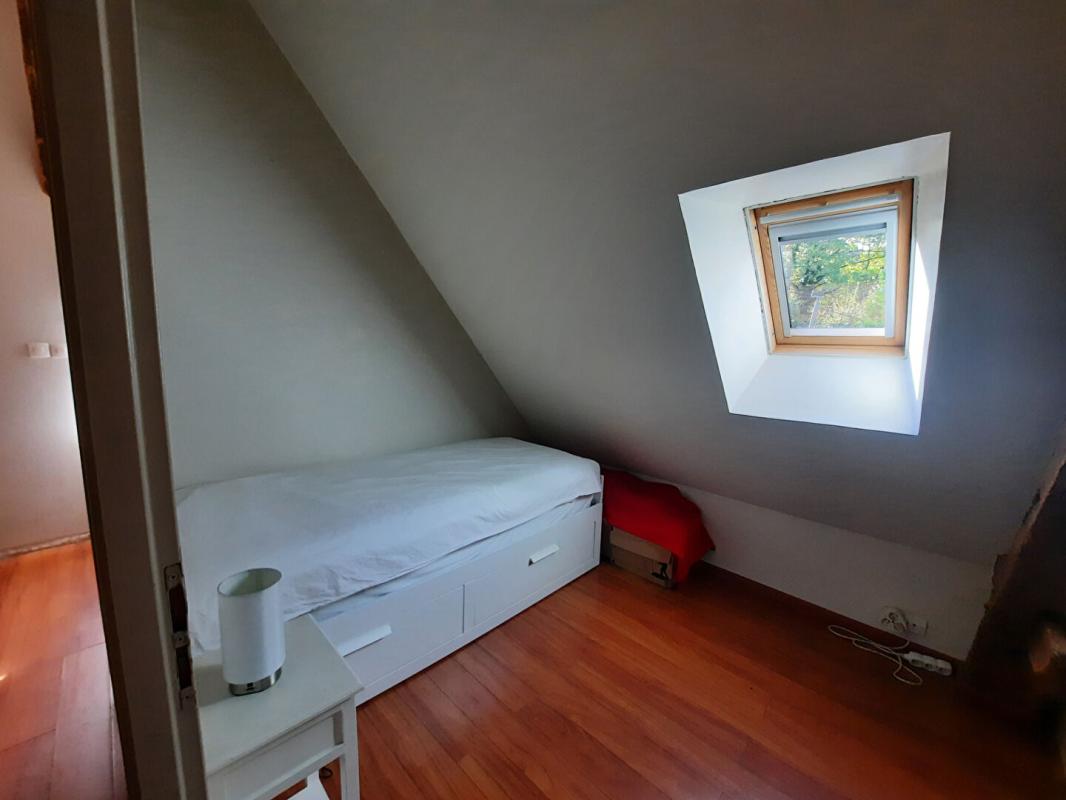 MONDOUBLEAU Propriété comprenant maison rénovée et ancien moulin à finir d'aménager 14