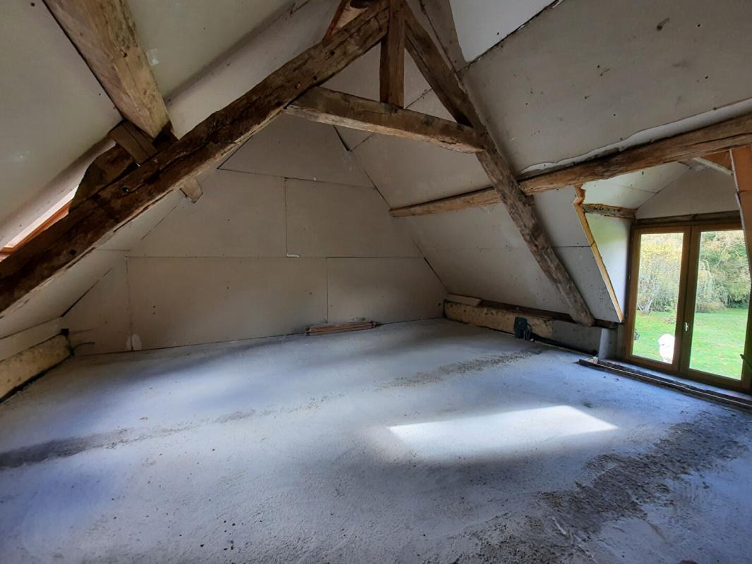 MONDOUBLEAU Propriété comprenant maison rénovée et ancien moulin à finir d'aménager 18