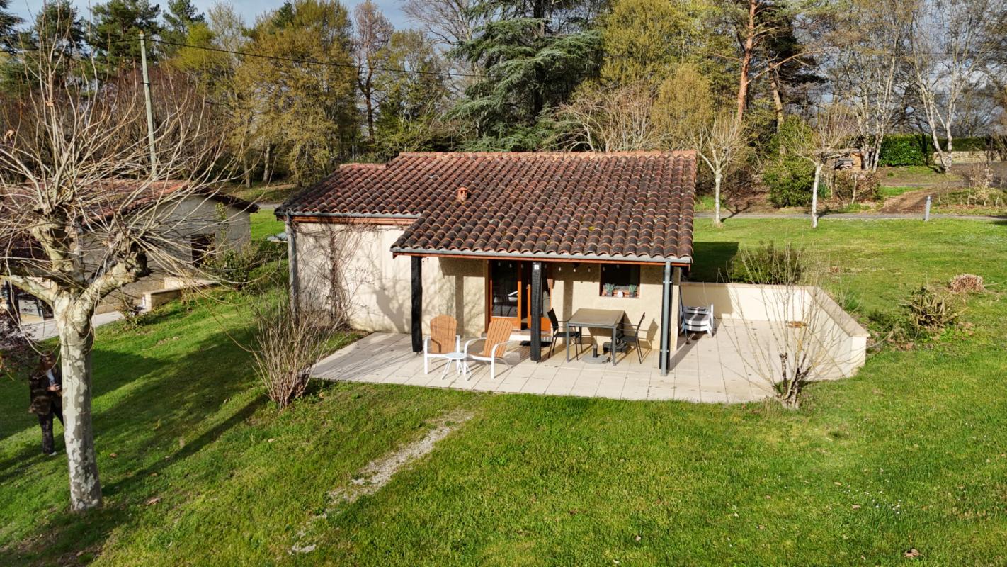 GOURDON Maison de vacances récente sur domaine avec piscine - Lot, près de la Dordogne 11