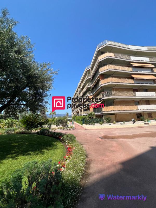 LE CANNET 2 PIÈCES 57 m² ? TERRASSE PLEIN SUD ? RÉSIDENCE DE STANDING AVEC PISCINE ET TENNIS 8