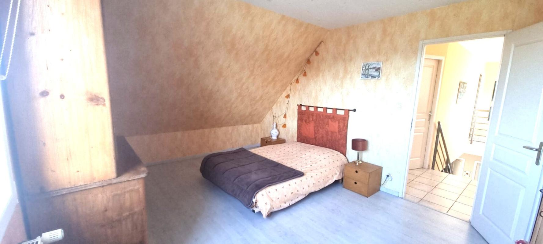 AUDINCOURT GRANDE MAISON LUMINEUSE - DPE : C -  5 CHAMBRES - Environ13 ares 14