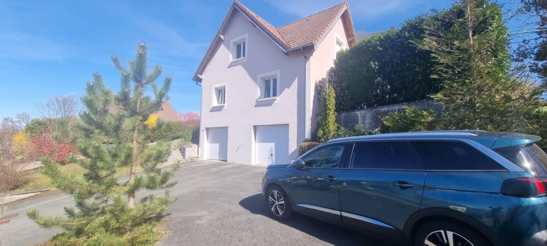 AUDINCOURT GRANDE MAISON LUMINEUSE - DPE : C -  5 CHAMBRES - Environ13 ares 16