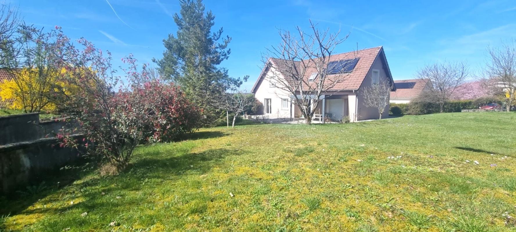 AUDINCOURT GRANDE MAISON LUMINEUSE - DPE : C -  5 CHAMBRES - Environ13 ares 17