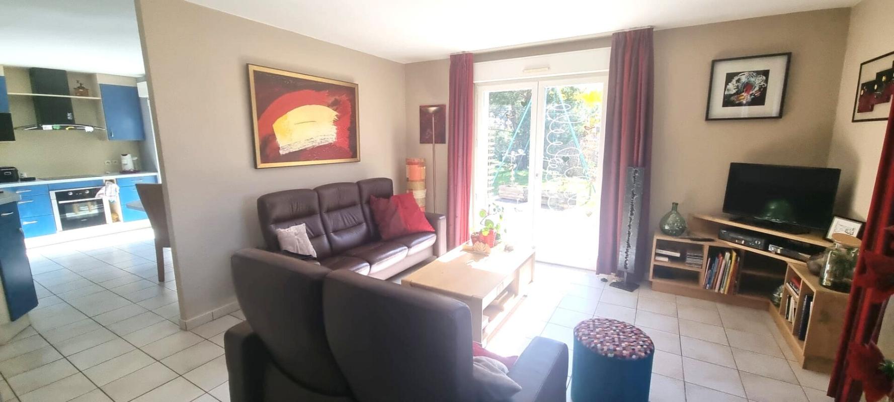 AUDINCOURT GRANDE MAISON LUMINEUSE - DPE : C -  5 CHAMBRES - Environ13 ares 4