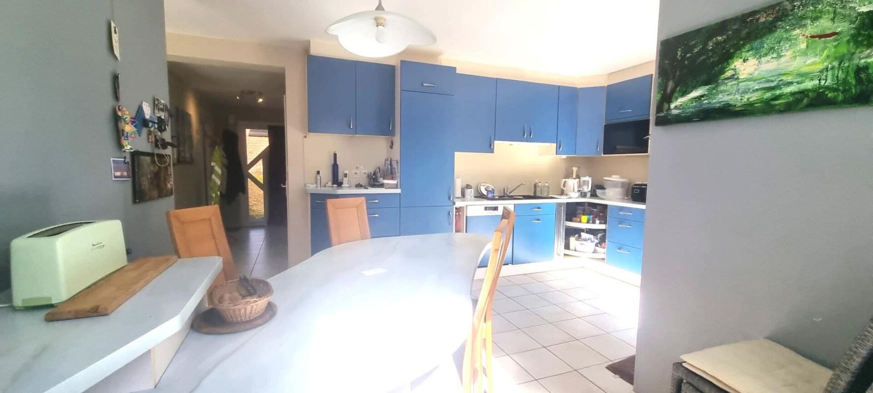 AUDINCOURT GRANDE MAISON LUMINEUSE - DPE : C -  5 CHAMBRES - Environ13 ares 6