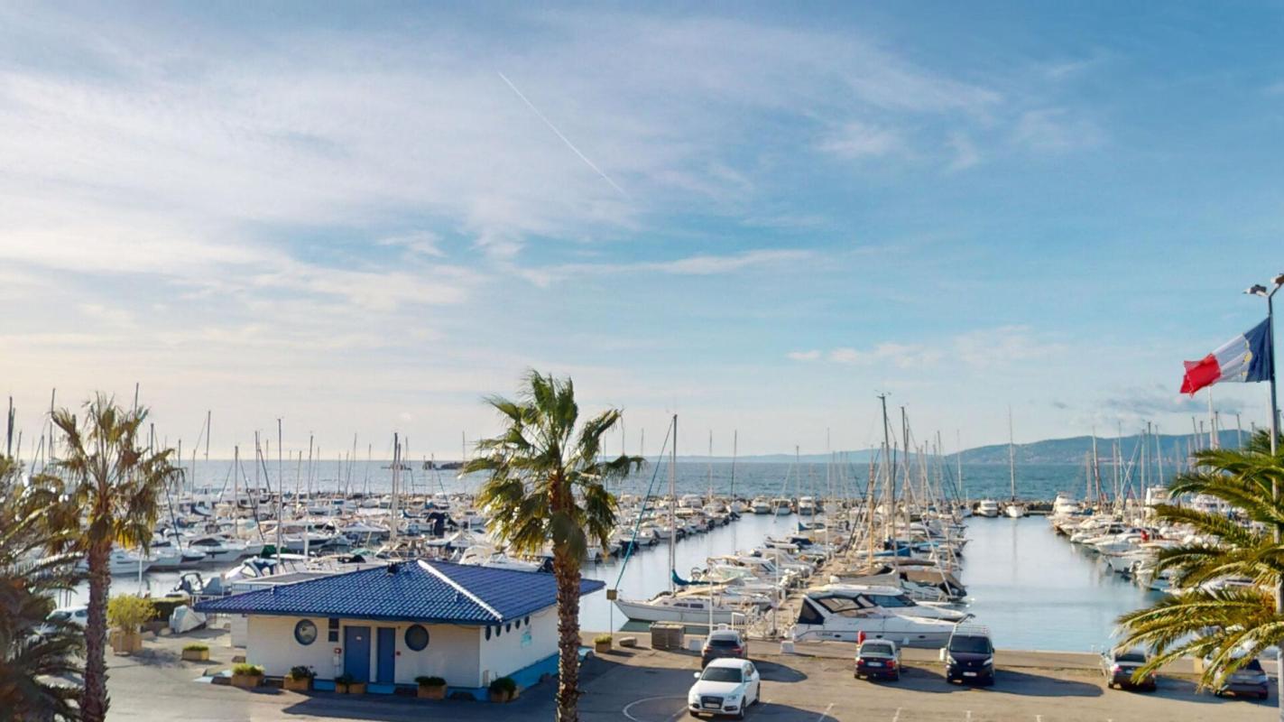 SAINT-RAPHAEL SAINT-RAPHAËL - SANTA LUCIA - APPARTEMENT 3 PIÈCES  71.47 m2 AVEC VUE MER ET PORT 1