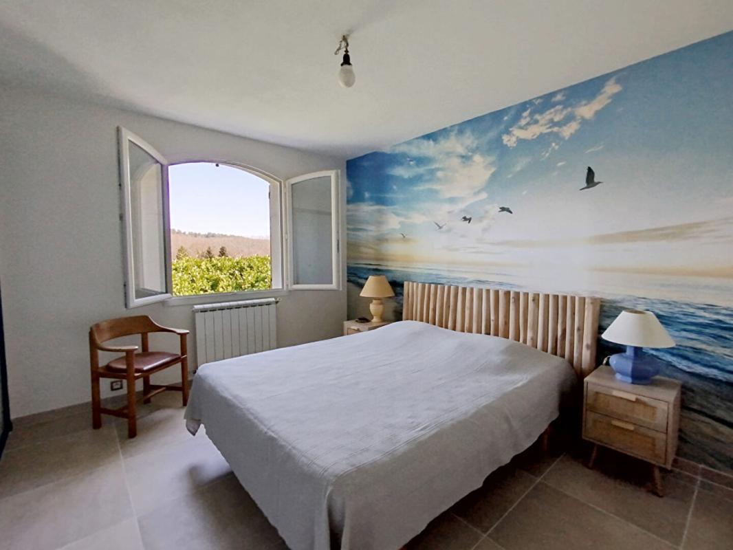 PONTEVES Maison Ponteves 188 m2 avec grande piscine et  grand sous sol de 145 m2 12