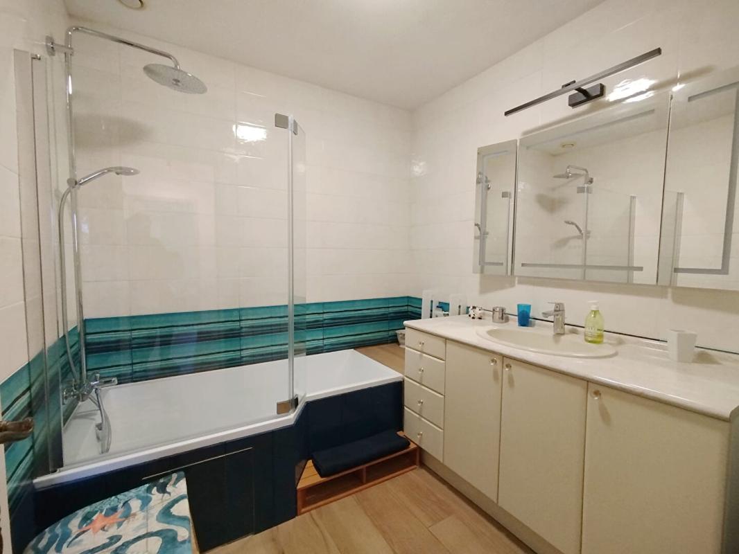 PONTEVES Maison Ponteves 188 m2 avec grande piscine et  grand sous sol de 145 m2 18