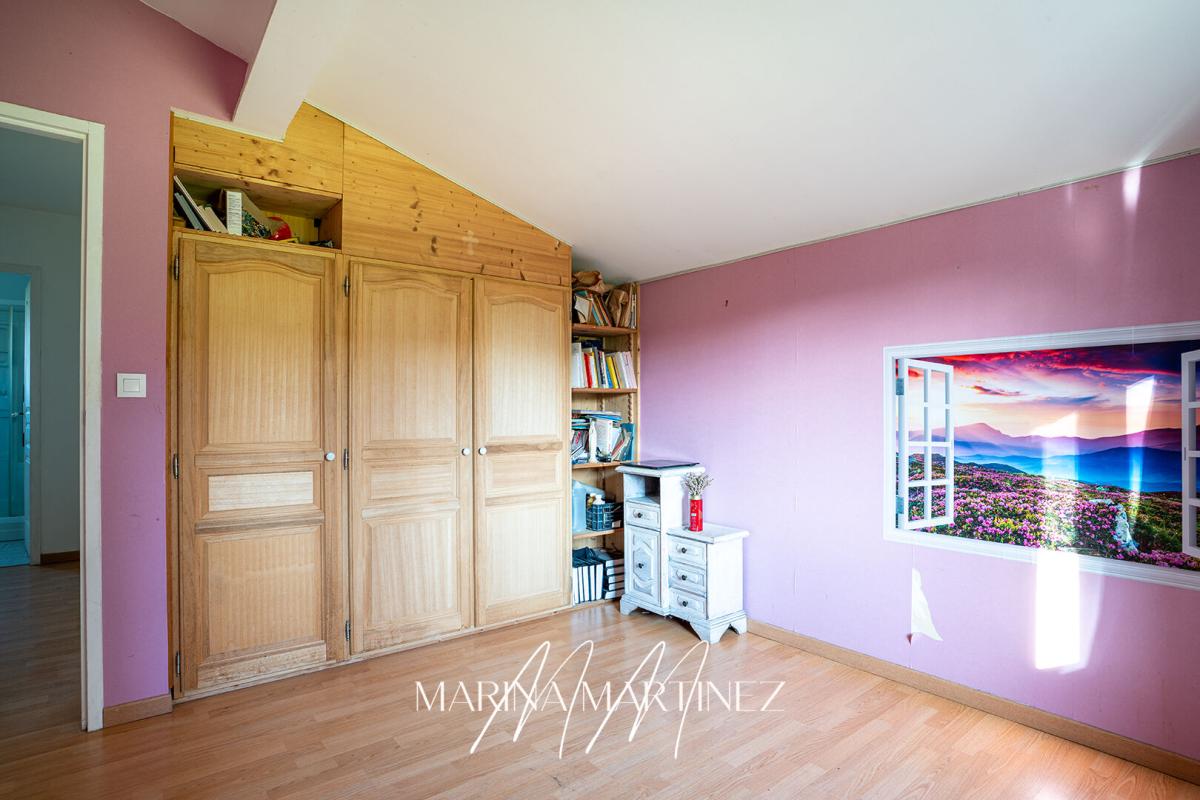 BRAM Maison familiale de caractère de 205 m² - terrain constructible de 2 100 m² 8