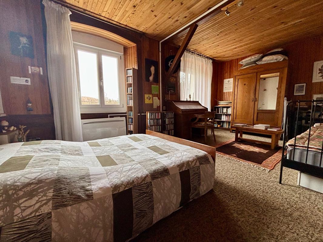 HERIMONCOURT Appartement spacieux,  Dernier étage, Quartier calme 6