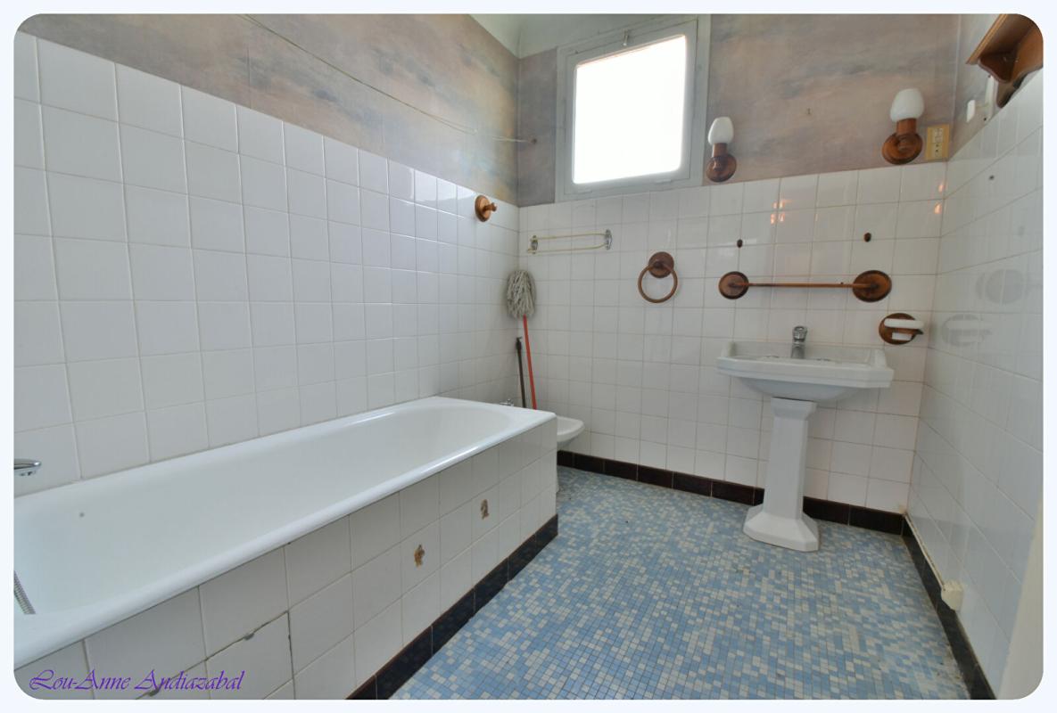 LAGOR LAGOR - MAISON BEARNAISE AVEC DEPENDANCE - 132 M² HABITABLE 12