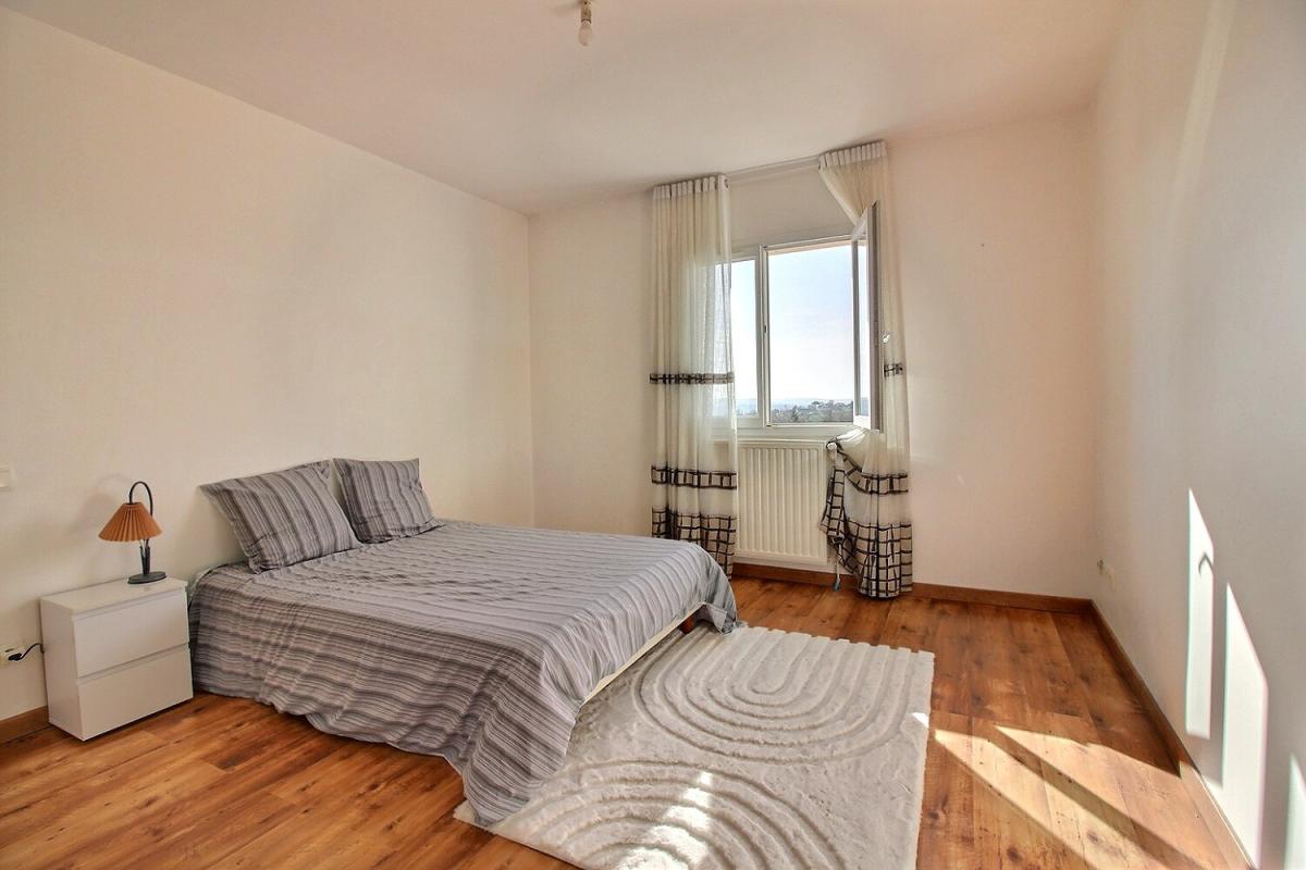 MALEMORT-SUR-CORREZE BRIVE - Malemort : Maison récente 290 m² avec 7 chambres  - Terrain 2 000 m² 9