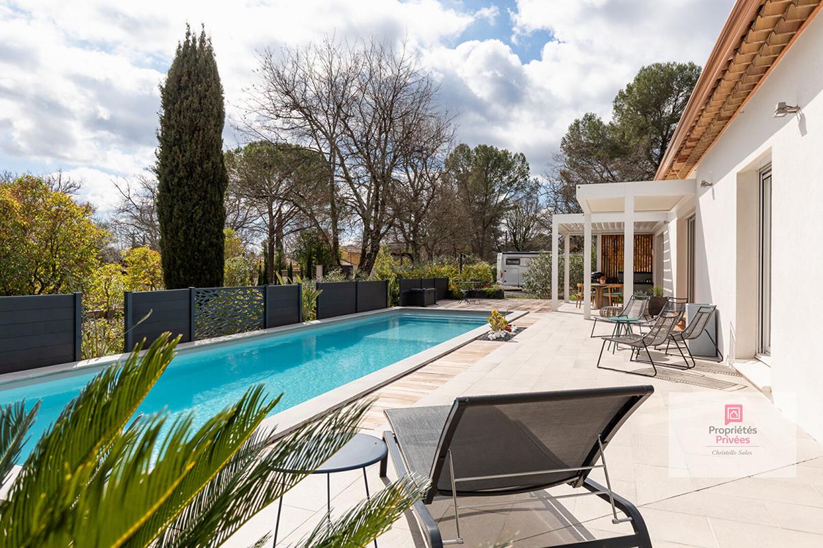 FAYENCE villa de plain-pied 4 pièces avec piscine proche fayence 7