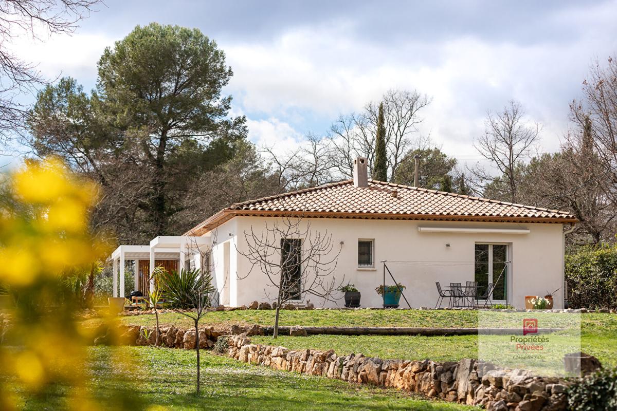 FAYENCE villa de plain-pied 4 pièces avec piscine proche fayence 9