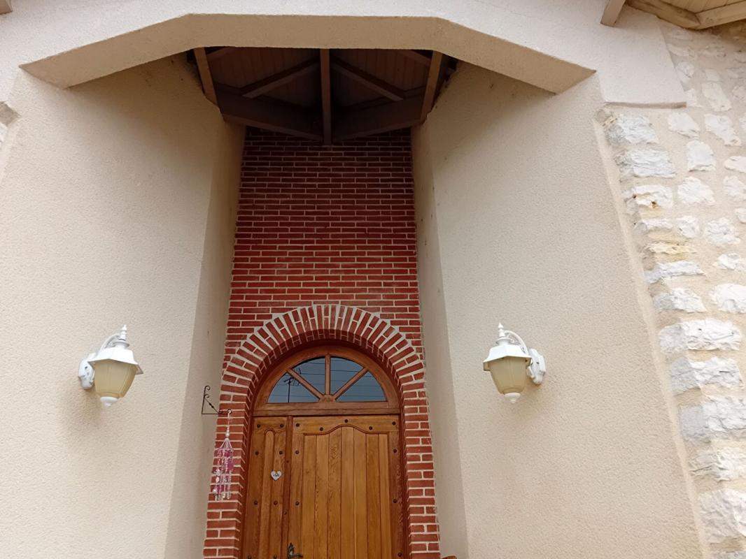 CAUSSADE Maison  7 pièce(s) 199 m2 1