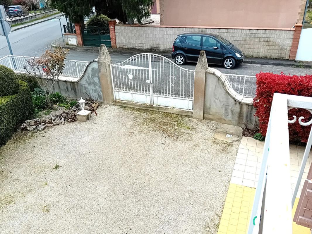 CAUSSADE Maison  7 pièce(s) 199 m2 12