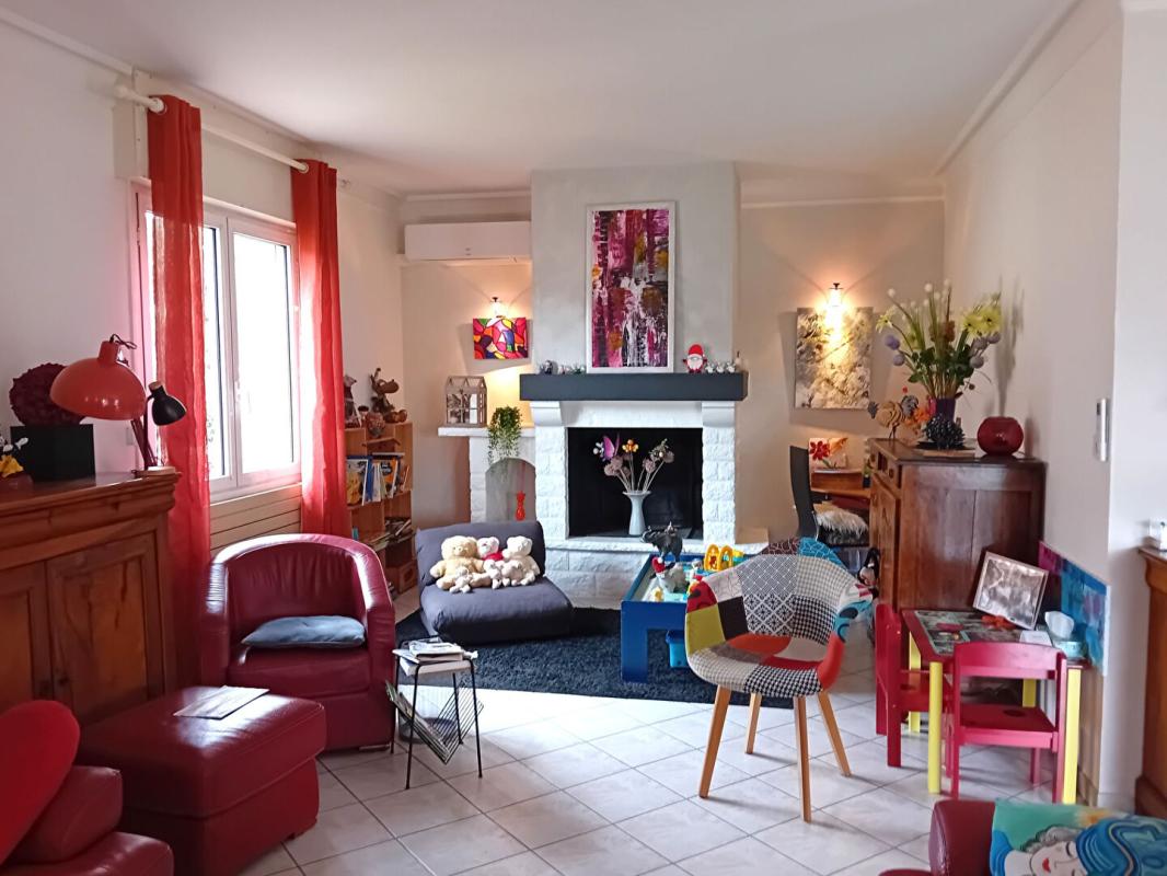 CAUSSADE Maison  7 pièce(s) 199 m2 4