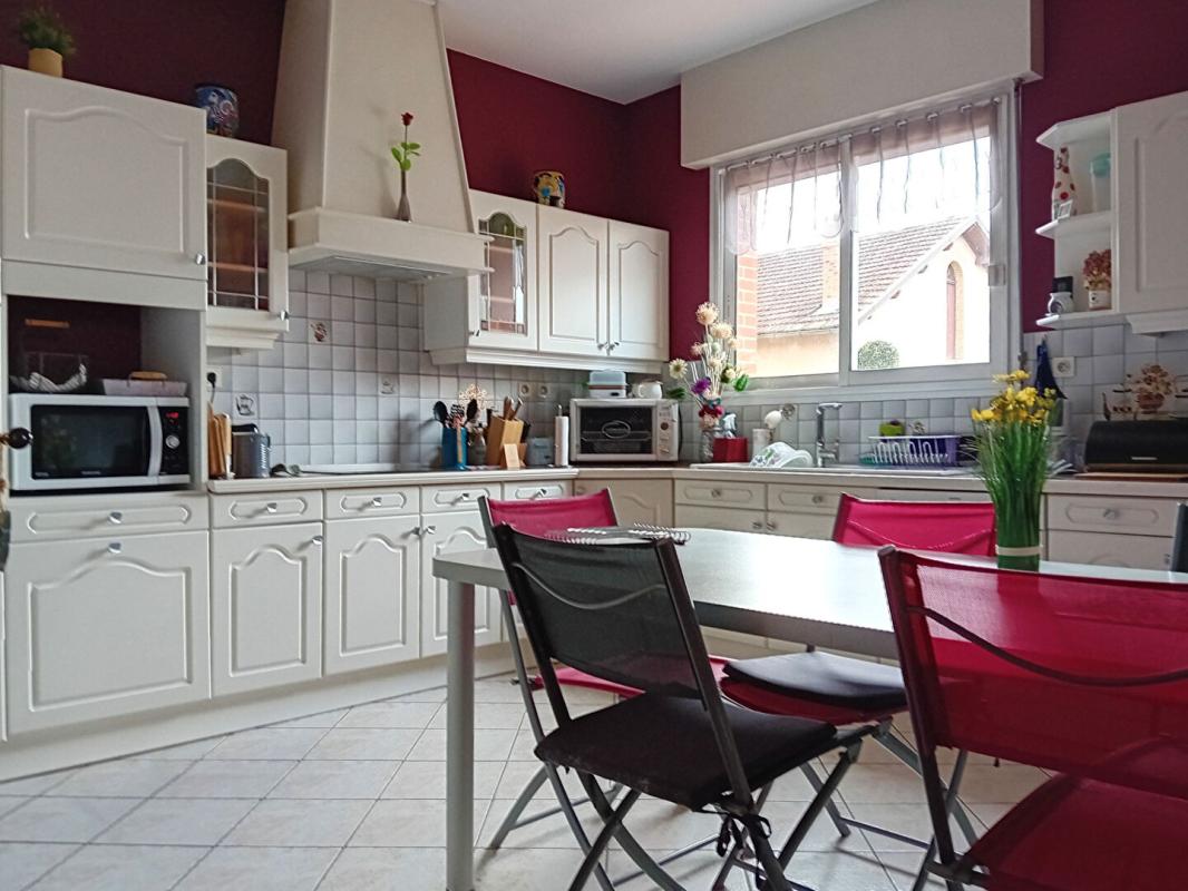 CAUSSADE Maison  7 pièce(s) 199 m2 6