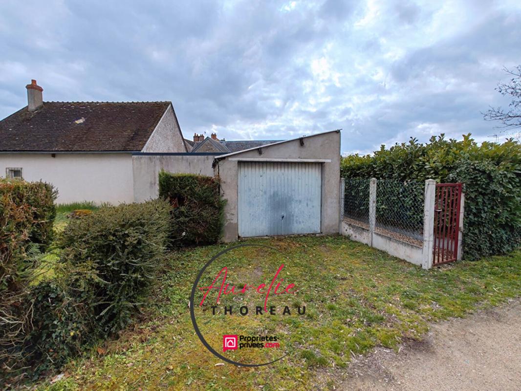 CHILLEURS-AUX-BOIS Maison centre ville, jardin clos 12