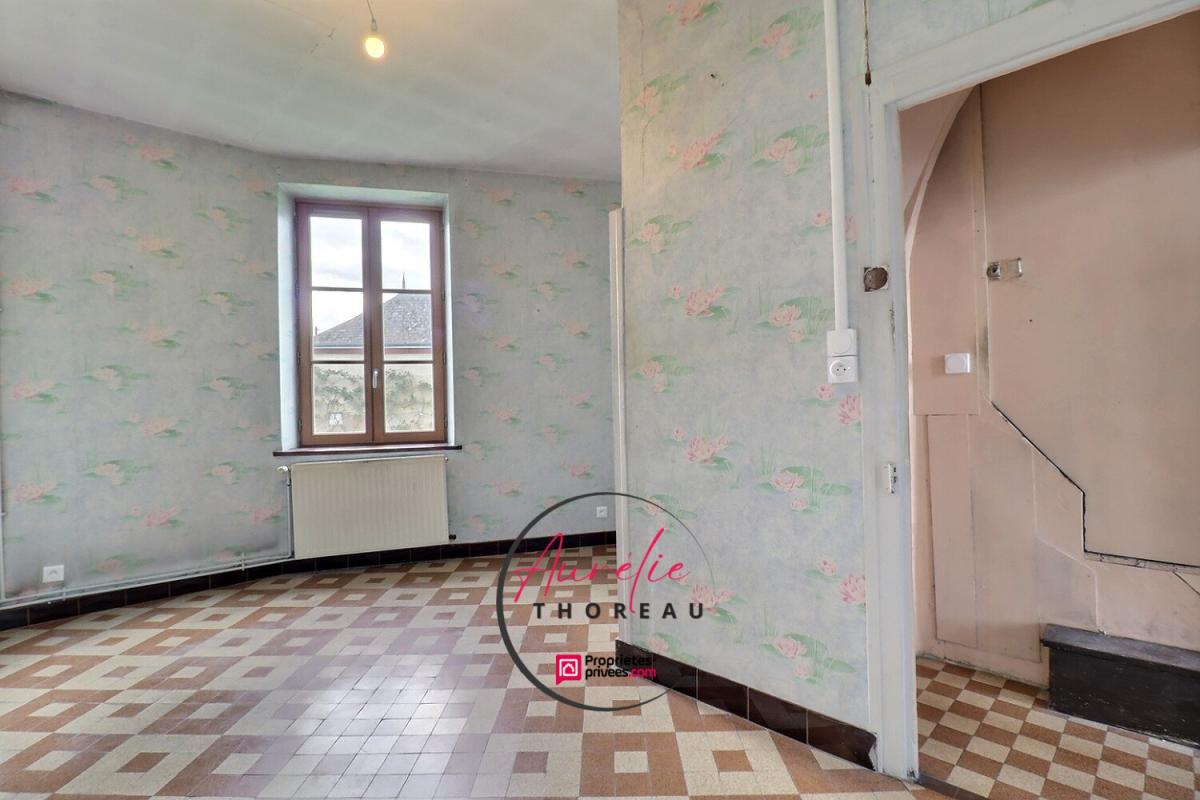 CHILLEURS-AUX-BOIS Maison centre ville, jardin clos 6