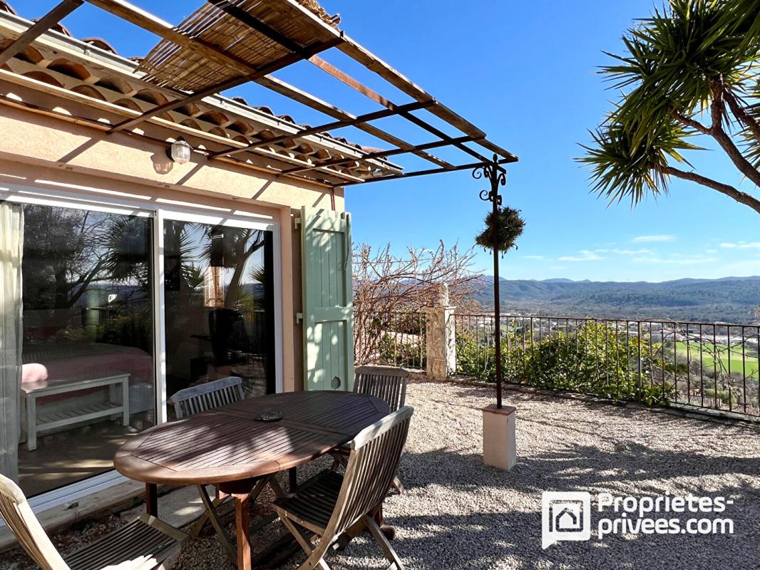 MONTAUROUX Maison d'architecte 214 m², 3 espaces de vie, piscine, à pied du village 10