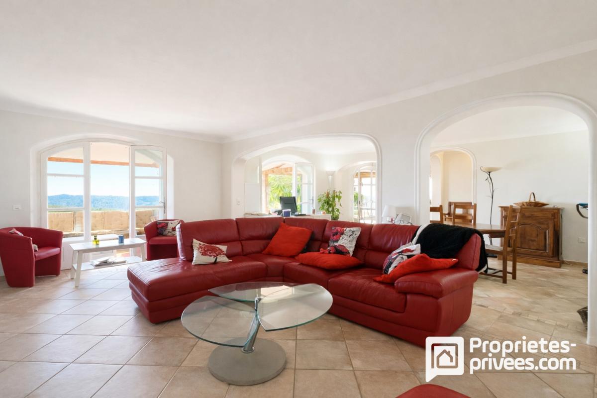 MONTAUROUX Maison d'architecte 214 m², 3 espaces de vie, piscine, à pied du village 6