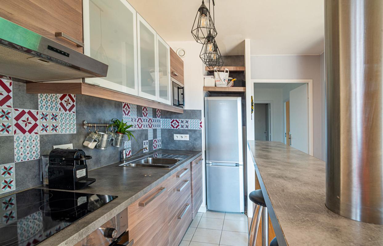 RIS-ORANGIS Superbe 3 pièces de 65m2 moderne et lumineux avec balcon ? Calme et verdoyant en bord de Seine, aux portes de Paris 11