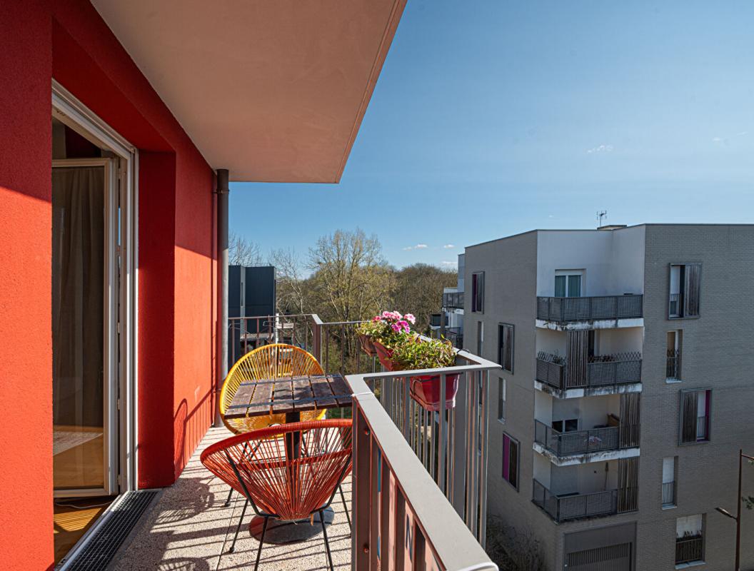 RIS-ORANGIS Superbe 3 pièces de 65m2 moderne et lumineux avec balcon ? Calme et verdoyant en bord de Seine, aux portes de Paris 9