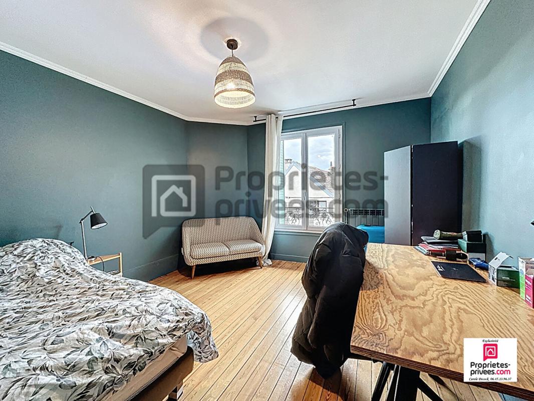 CRECY-LA-CHAPELLE Maison Crecy La Chapelle 6 pièces 148 m2 16