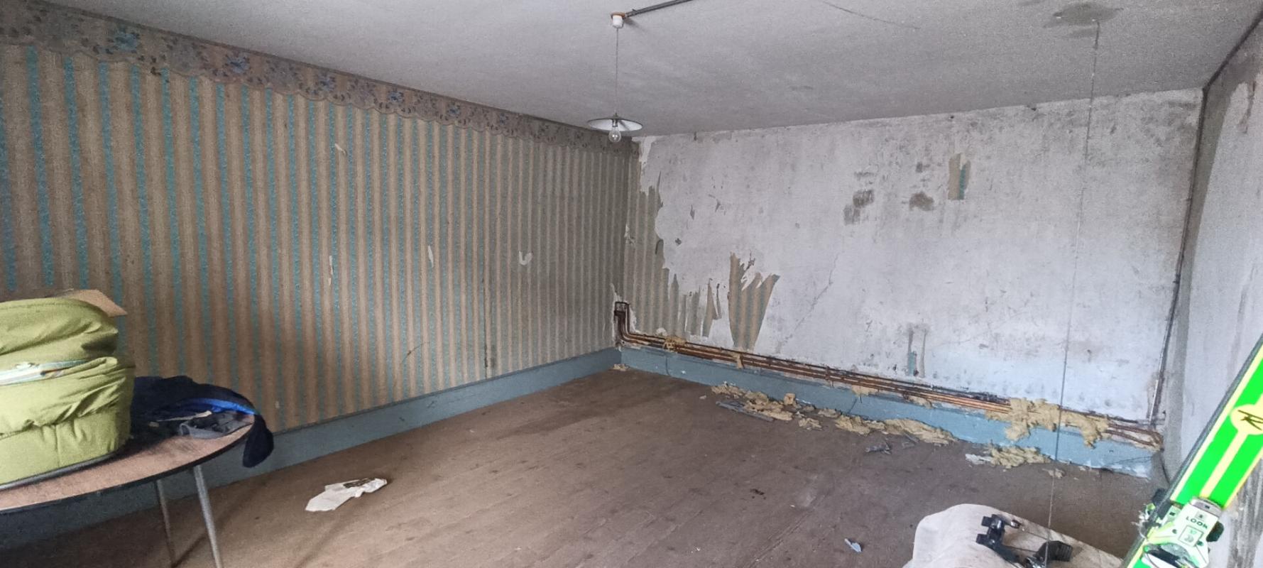 VILLERS-LES-LUXEUIL Maison 172.81 m2 et dépendances 15