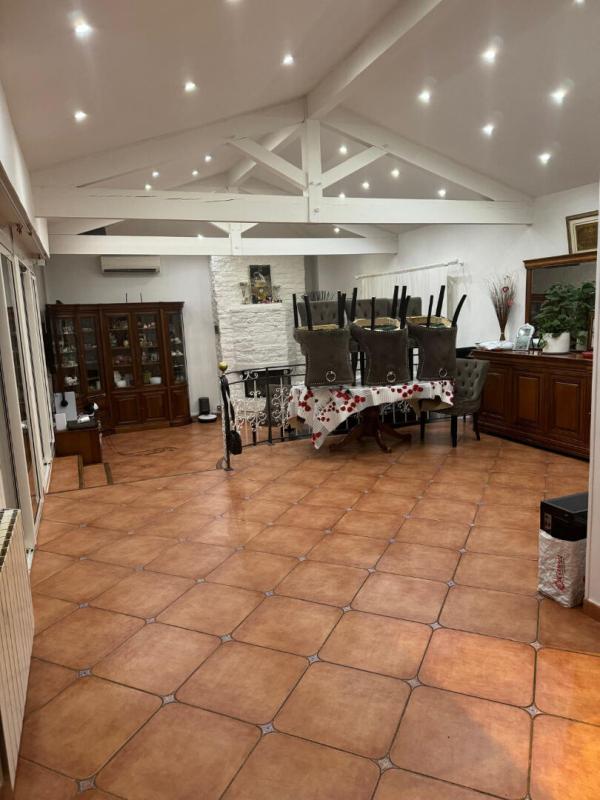 ALLAUCH EXCLUSIVITE  Maison d'architecte Allauch 12