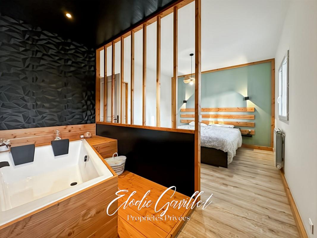 VILLEMOUSTAUSSOU Maison Villemoustaussou 5 pièce(s) 132 m2 10