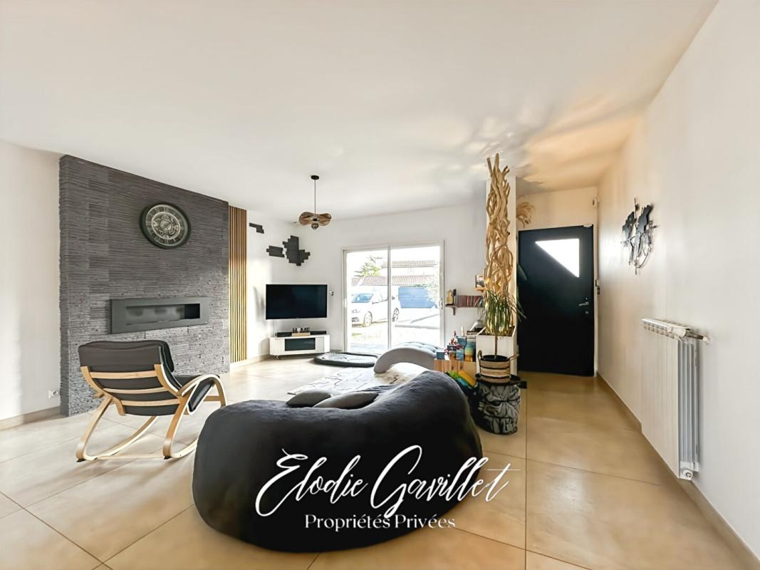 VILLEMOUSTAUSSOU Maison Villemoustaussou 5 pièce(s) 132 m2 3