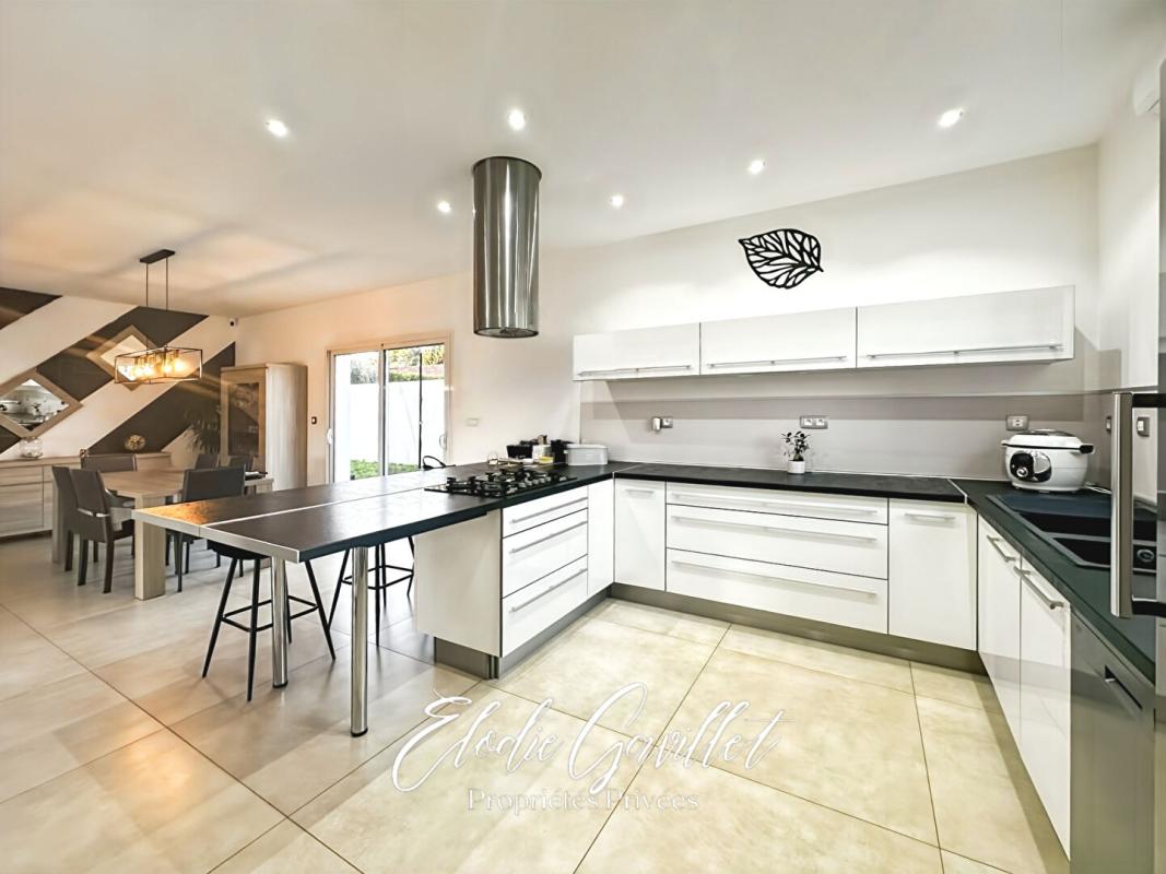 VILLEMOUSTAUSSOU Maison Villemoustaussou 5 pièce(s) 132 m2 7