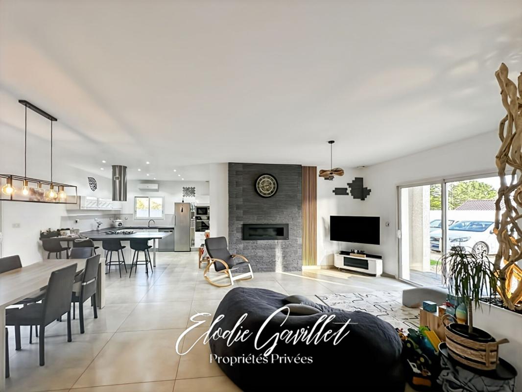 VILLEMOUSTAUSSOU Maison Villemoustaussou 5 pièce(s) 132 m2 8