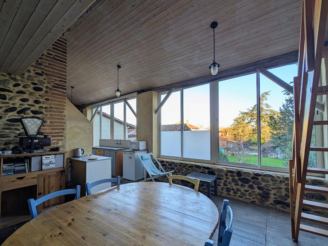 COULADERE Couladère maison de village rénovée de 122 m2 avec annexes 12