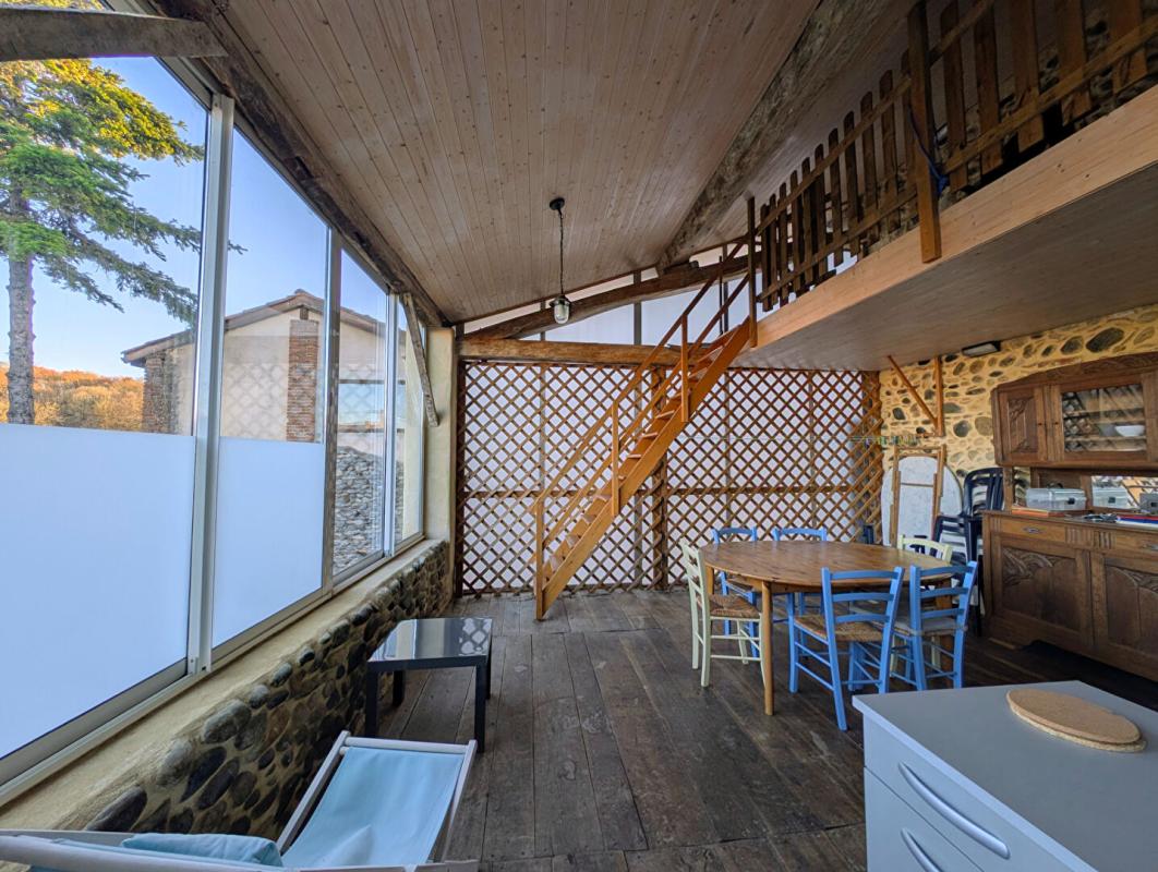 COULADERE Couladère maison de village rénovée de 122 m2 avec annexes 14