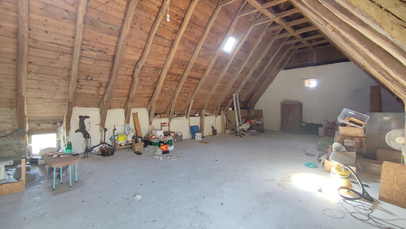 SAINT-AMANDIN Belle maison Cantalienne Saint Amandin 15190 14