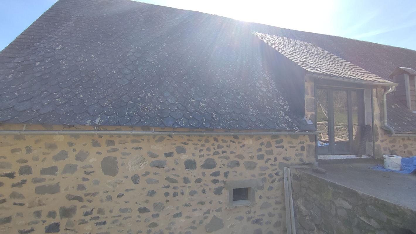 SAINT-AMANDIN Belle maison Cantalienne Saint Amandin 15190 4