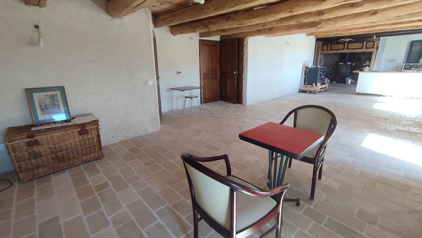 SAINT-AMANDIN Belle maison Cantalienne Saint Amandin 15190 6