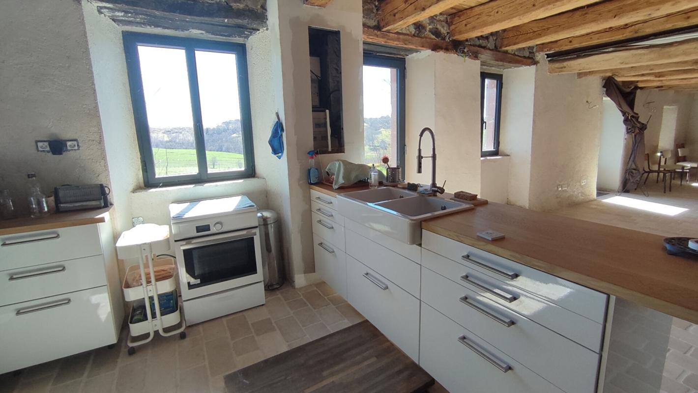 SAINT-AMANDIN Belle maison Cantalienne Saint Amandin 15190 7