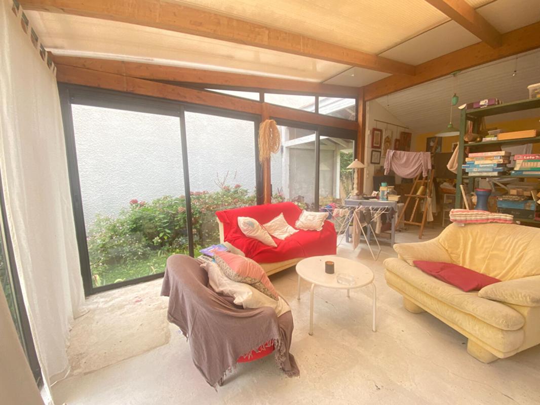 EYSINES Belle maison de 4 ch sur magnifique jardin dans un quartier résidentiel d'Eysines, intra rocade 210 m2 5