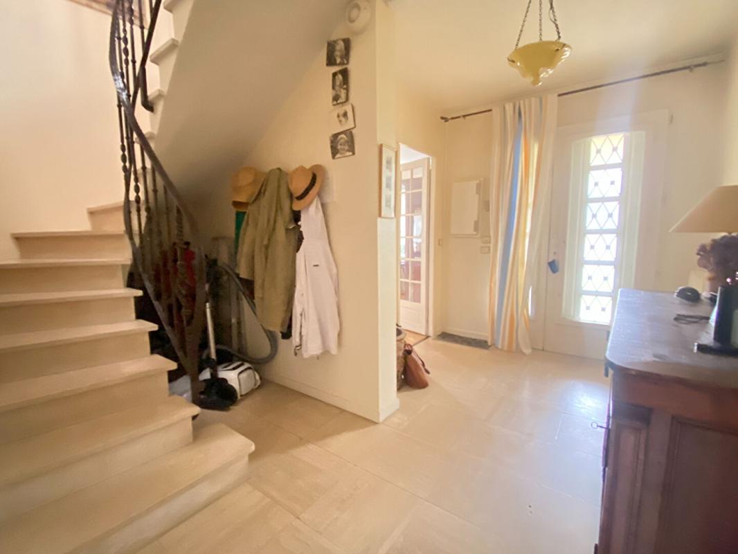 EYSINES Belle maison de 4 ch sur magnifique jardin dans un quartier résidentiel d'Eysines, intra rocade 210 m2 7