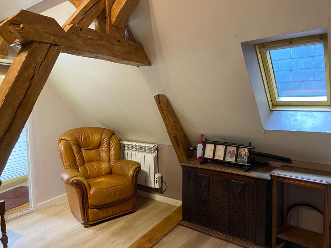 SABLE-SUR-SARTHE Maison et local commercial- Sable Sur Sarthe 8 pièce(s) 162 m2 5