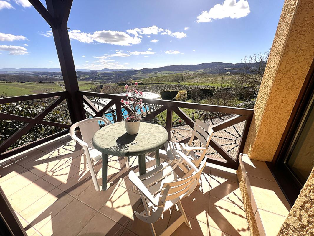 LETRA LETRA 69620 . Maison 8 pièces 190 m2 sur terrain de 1955m2 avec piscine et hangar 5