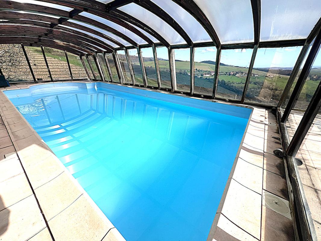 LETRA LETRA 69620 . Maison 8 pièces 190 m2 sur terrain de 1955m2 avec piscine et hangar 7