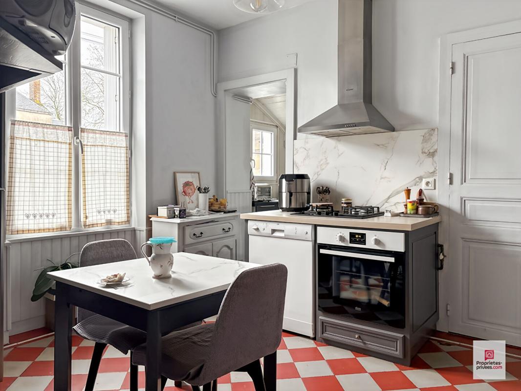 SABLE-SUR-SARTHE Maison Sable Sur Sarthe 8 pièce(s) 128.10 m2 12