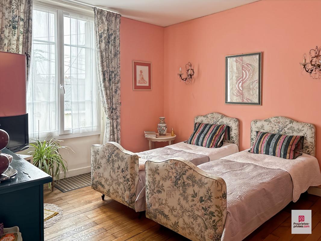 SABLE-SUR-SARTHE Maison Sable Sur Sarthe 8 pièce(s) 128.10 m2 8