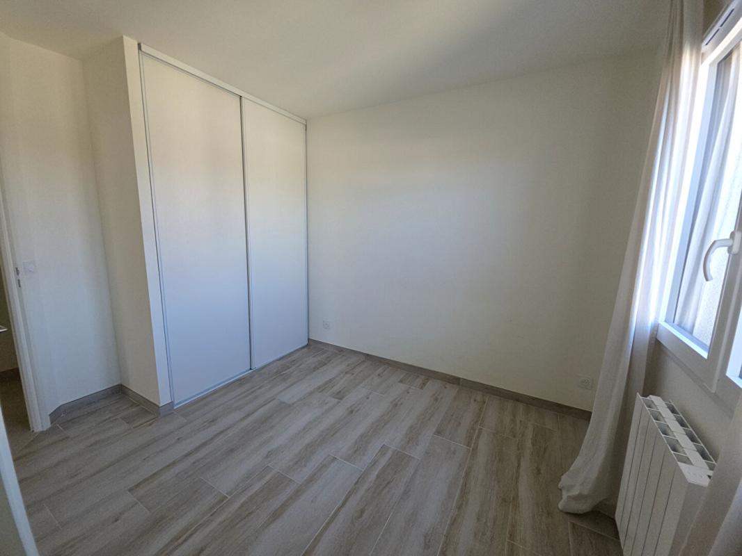 CHATUZANGE-LE-GOUBET Maison Chatuzange Le Goubet - 3 chambres 10